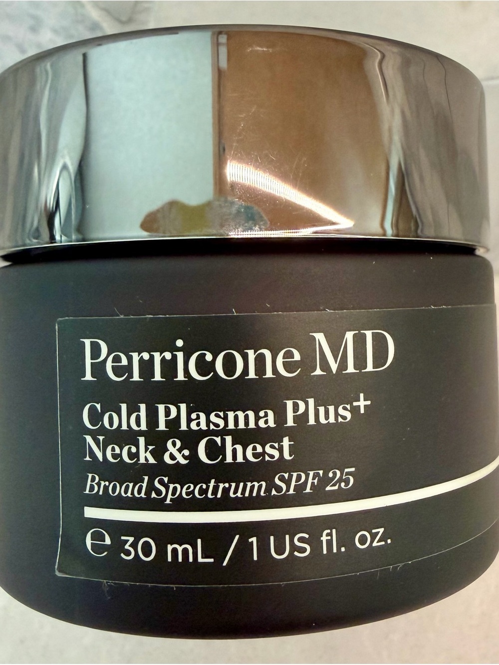 Perricone MD Cold Plasma Plus+ Neck & Chest - Black and Silver